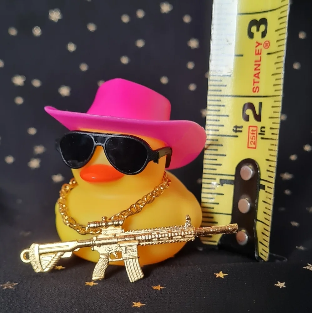 Pink Hat Cowgirl Duck - Picture 4 of 7